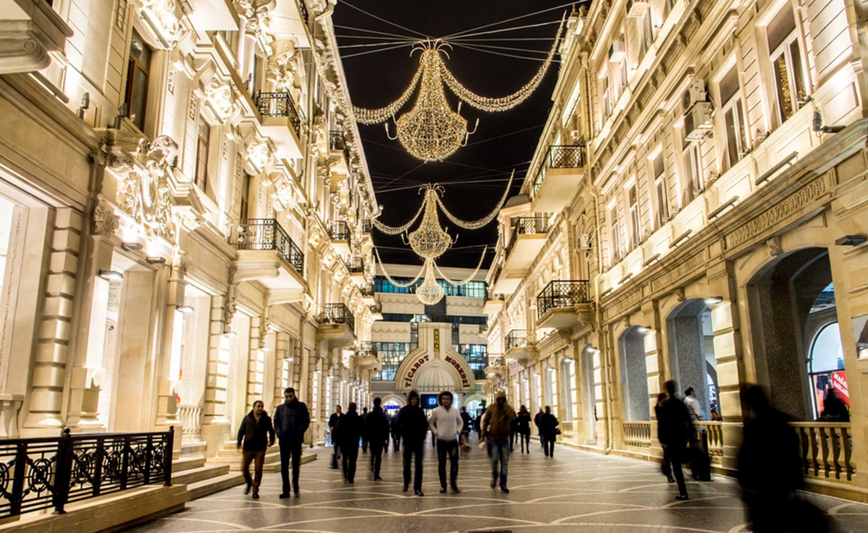 Baku - Nizami Street | Vice Lighting Project